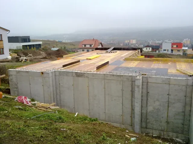 Stěna a srtop RD dům Beroun